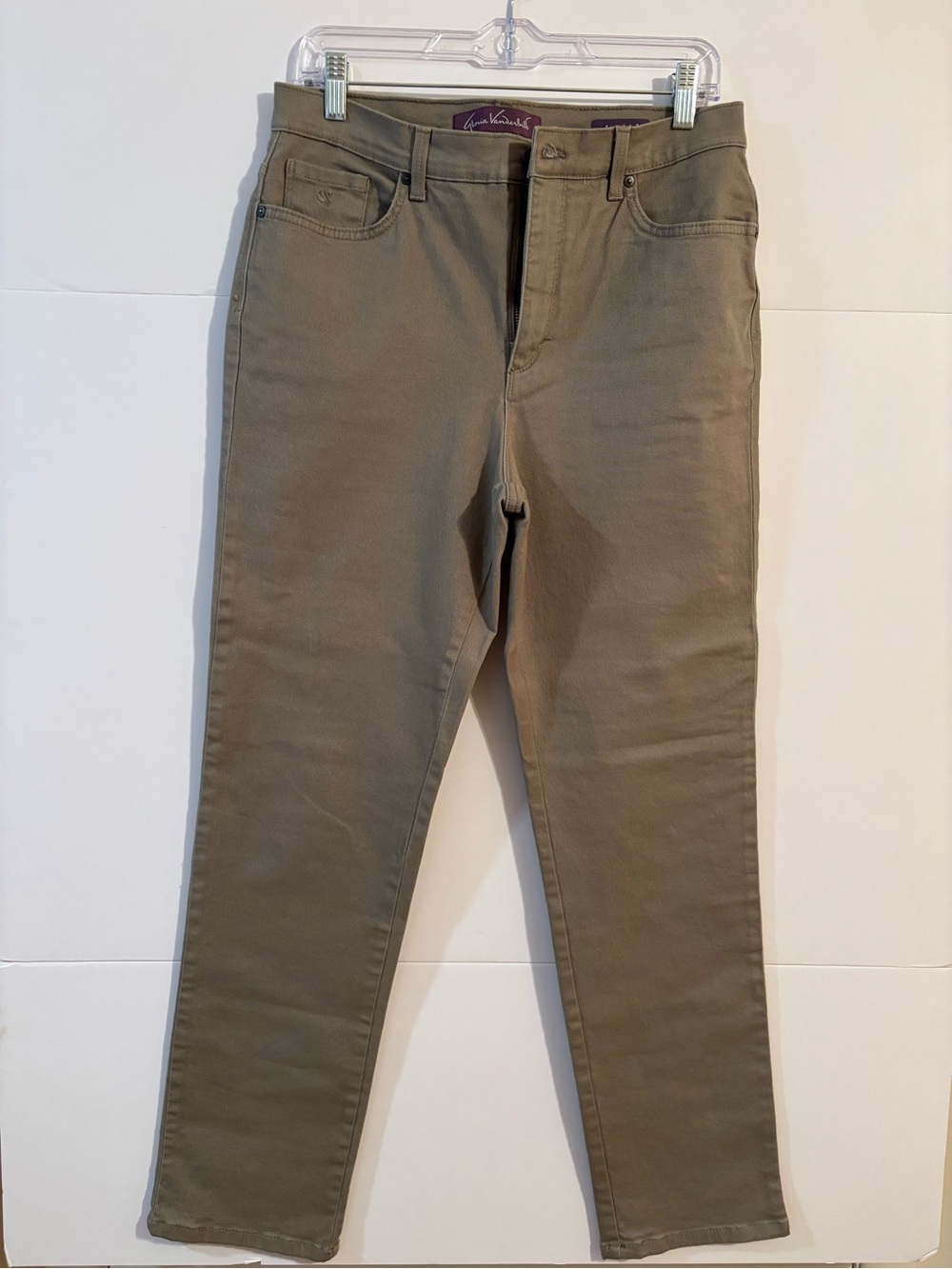 Women's Gloria Vanderbilt Olive Color Amanda straight leg Jeans size 10